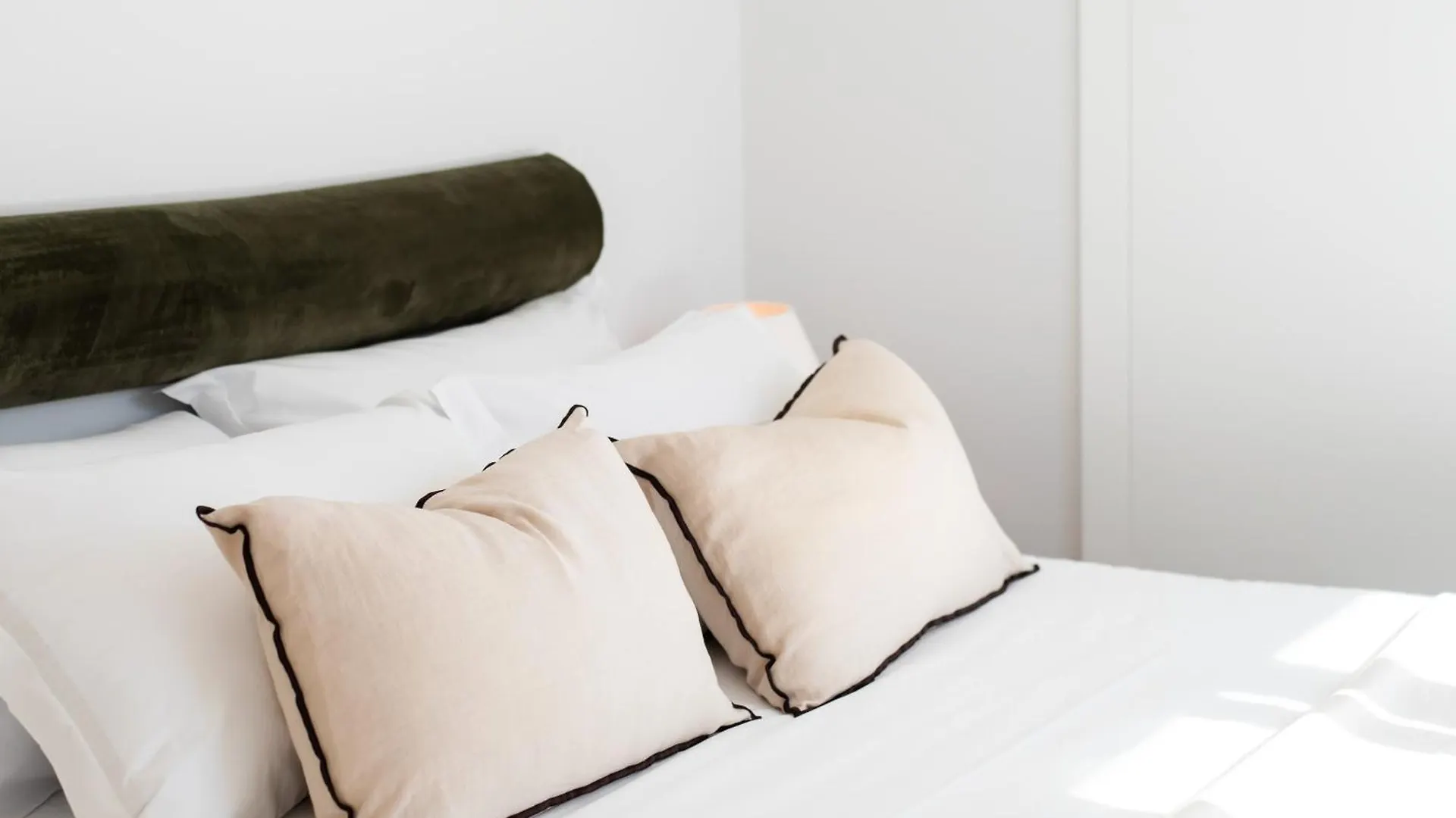 Apartamento The Haus - Santa Barbara I Lisboa 0*,